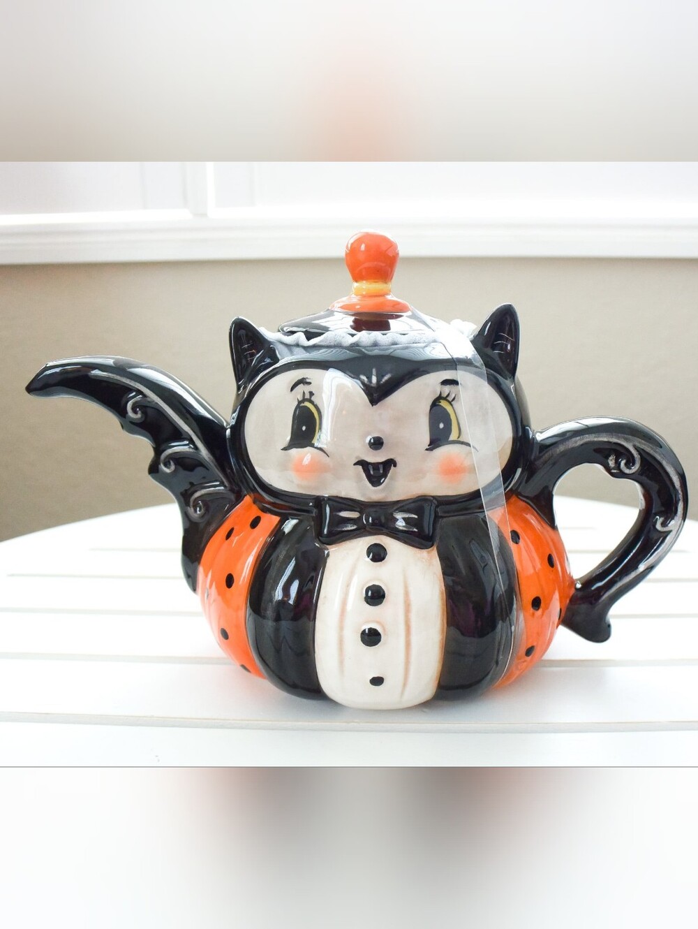 *Johanna Parker* Vampire Bat Halloween Teapot w/ Lid - 2026 - NEW!